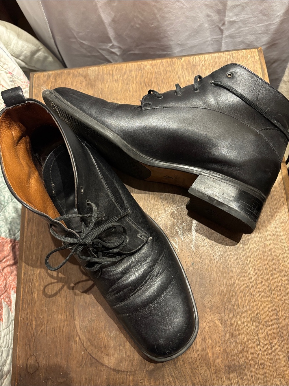 Women's Santana Canada Black Leather Lace-Up Waterproof Boots